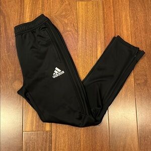 Adidas Black Tapered Sweatpants Sleek Athletic Wear